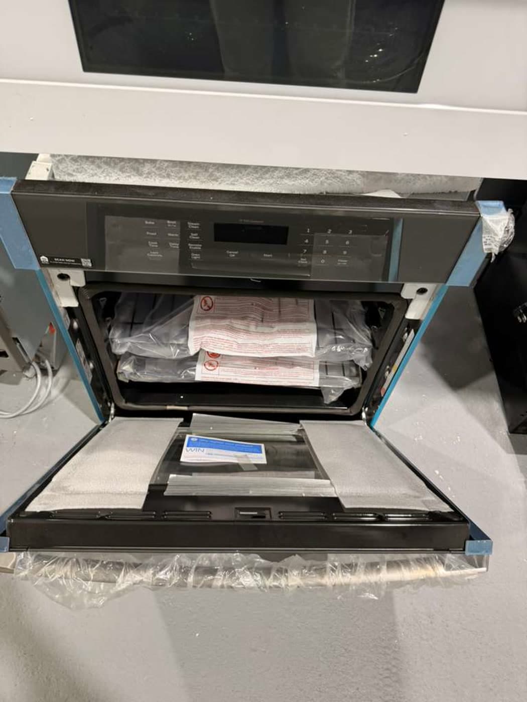 Actual ge profile 27-inch wall oven photographed in Oakland Park — view 1