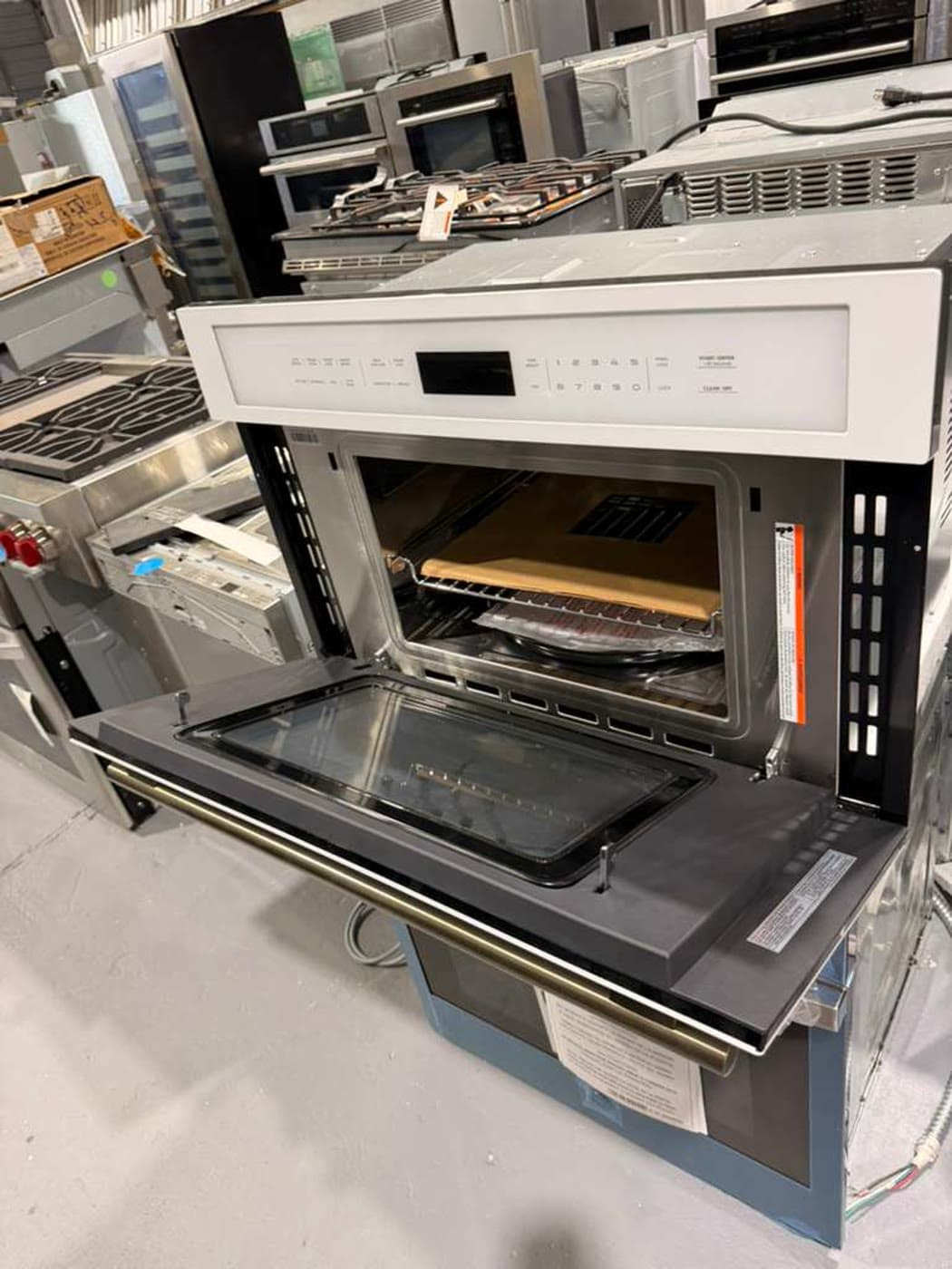 Actual forno oliena 30-inch speed oven photographed in Oakland Park — view 1