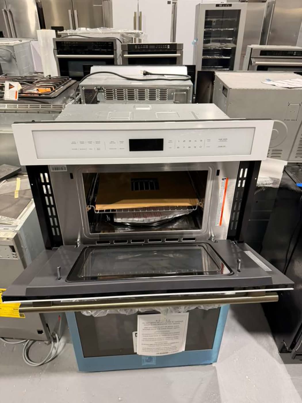 Actual forno oliena 30-inch speed oven photographed in Oakland Park — view 5