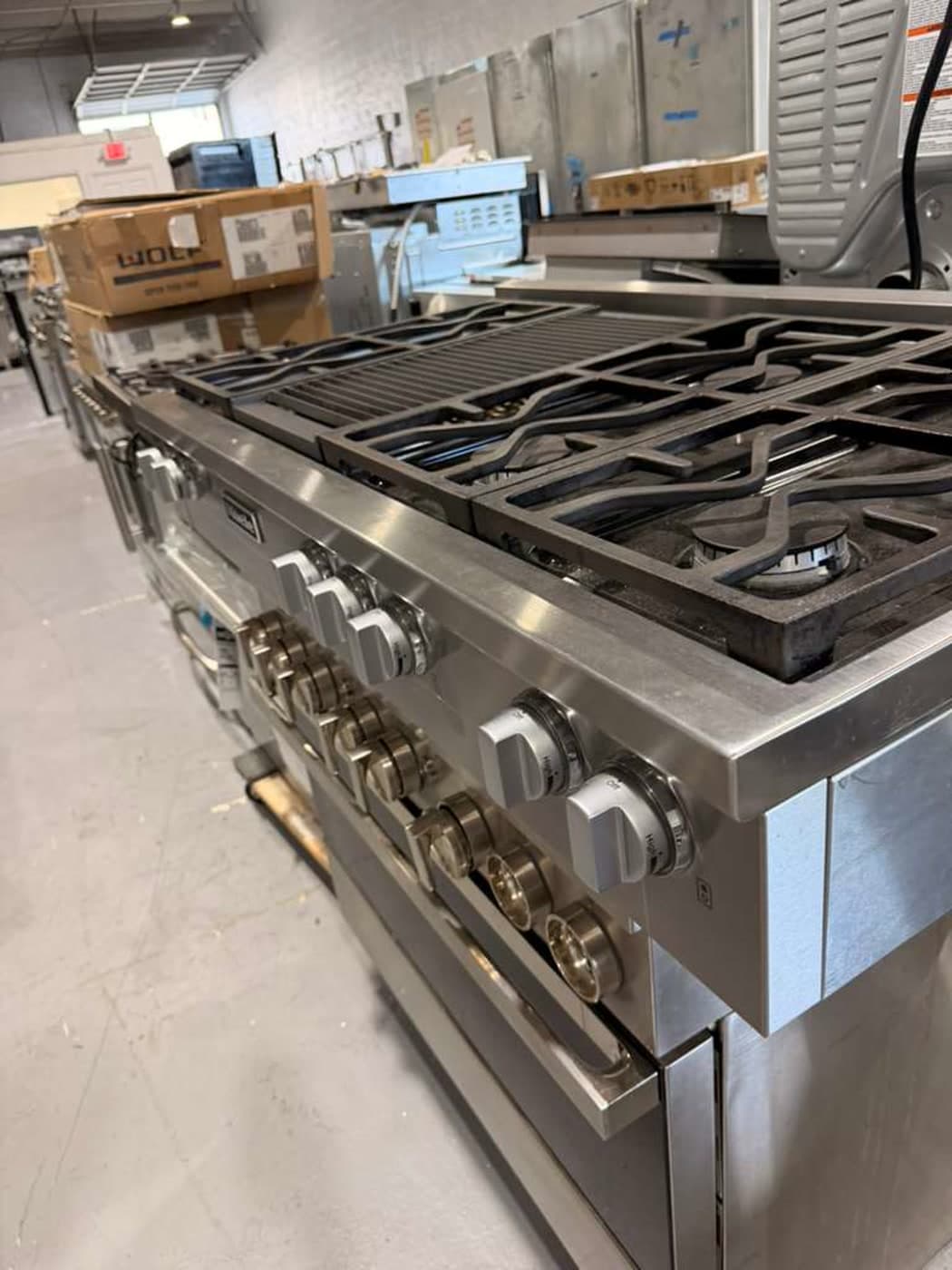 Actual miele 48-inch dual-fuel range photographed in Oakland Park — view 4